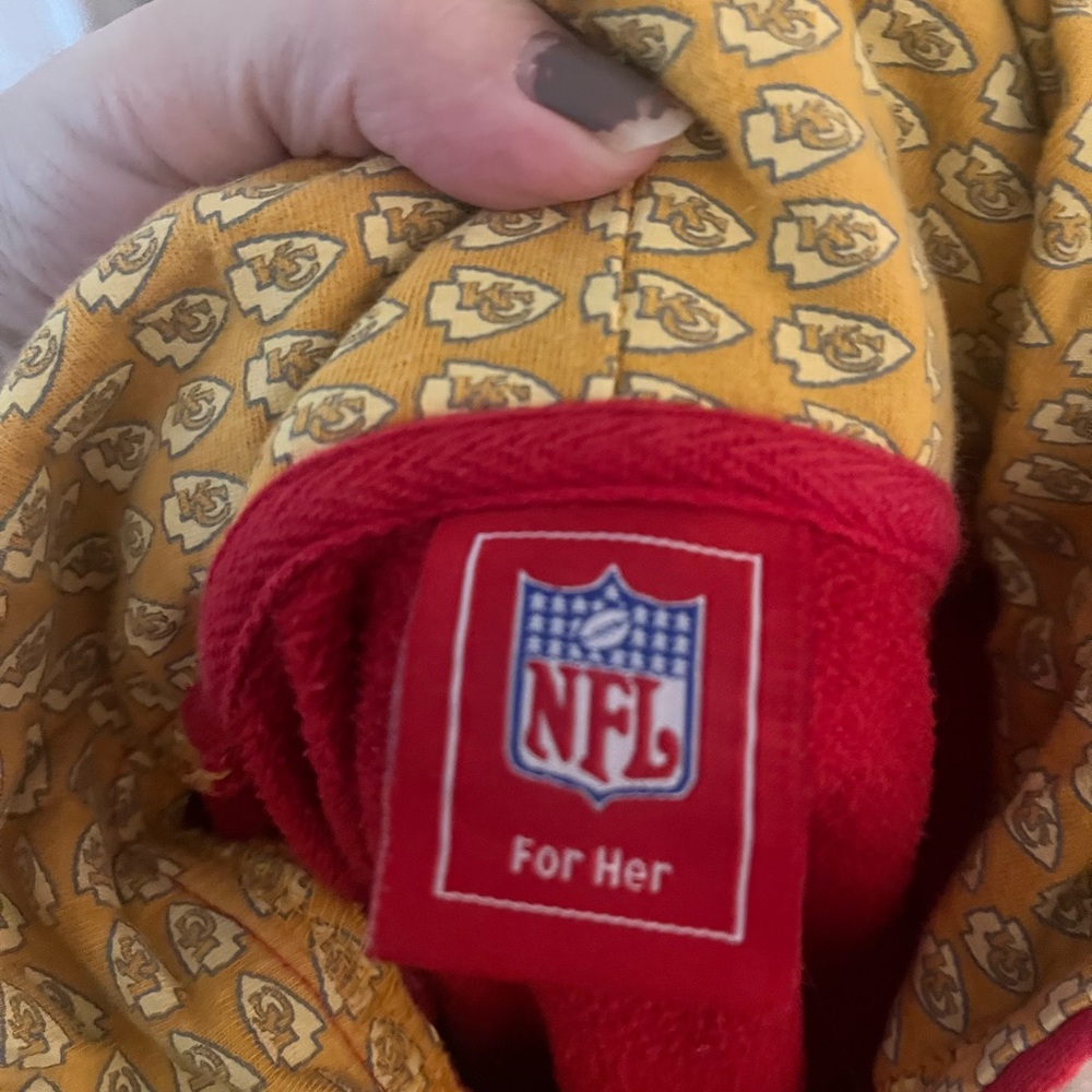Very cute Kansas City Chiefs hoodie.